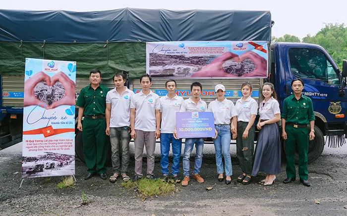 Hỗ trợ qua điện thoại U888