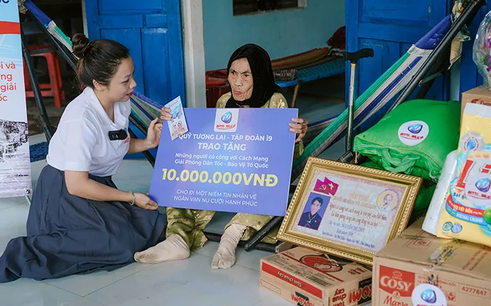 Hỗ trợ qua email U888